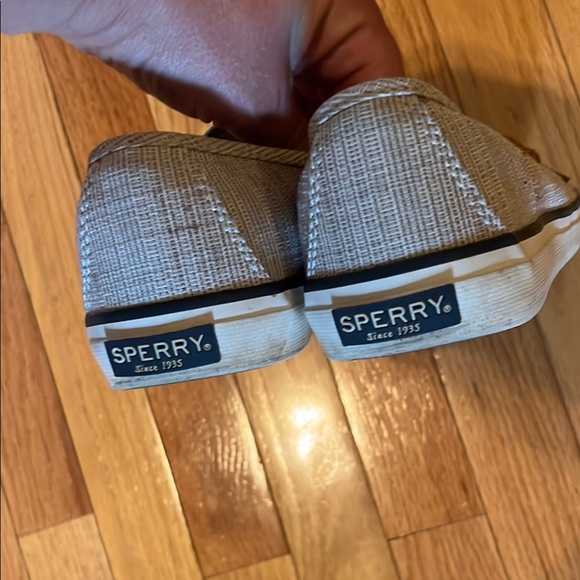 Sperry Textured Beige Sneakers with Brown Accents - Picture 4 of 8